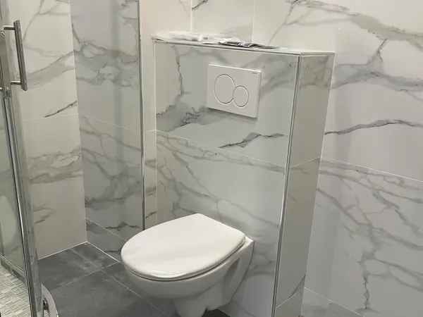 Salle de bain et WC suspendu
